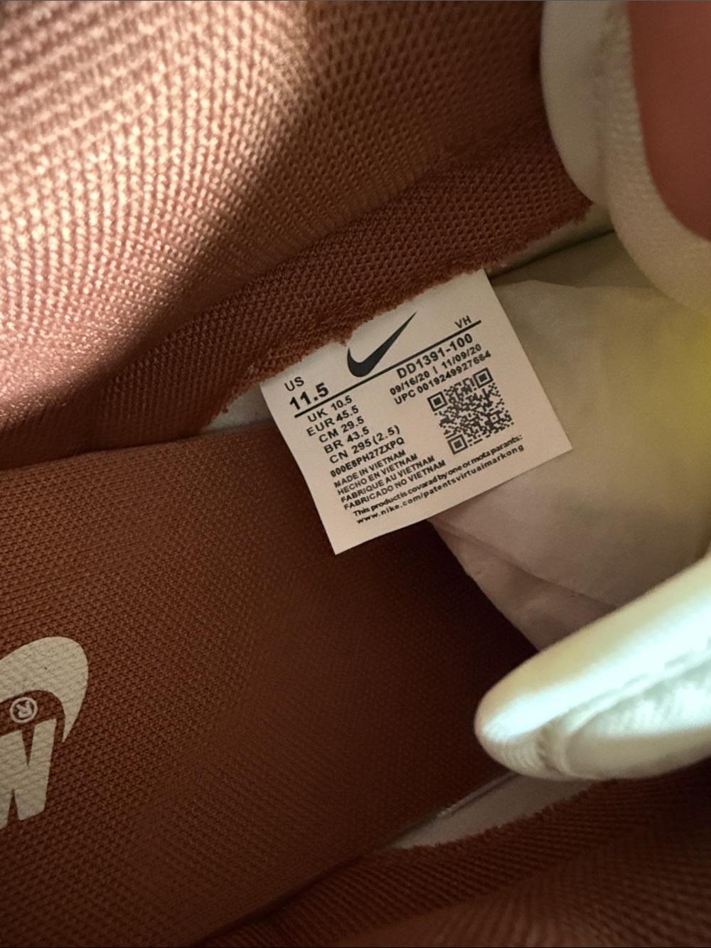 Size 11.5 - Nike Dunk Low Men’s Sneakers in Beige and Brown Suede - Picture 2 of 5